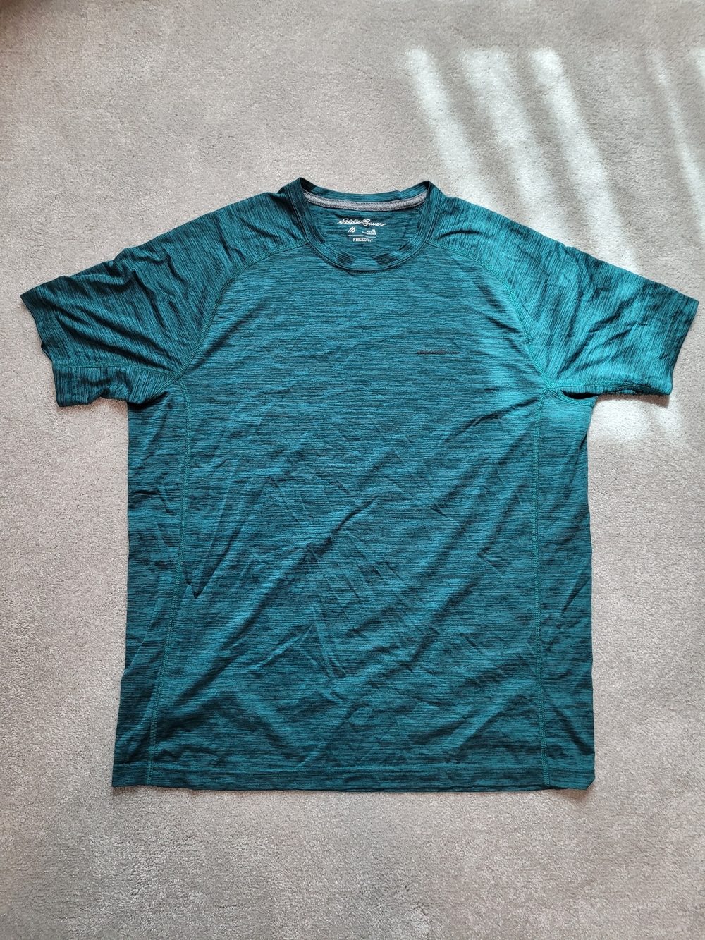 Eddie Bauer Men's Performance FreeDry Workout Short-Sleeve Crew Tee